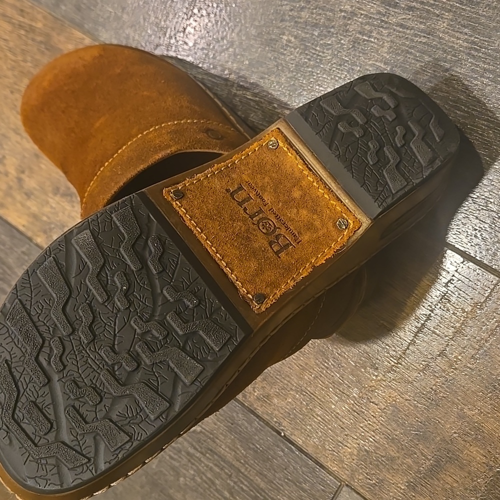 Born Bandy Leather Clogs - Picture 9 of 13